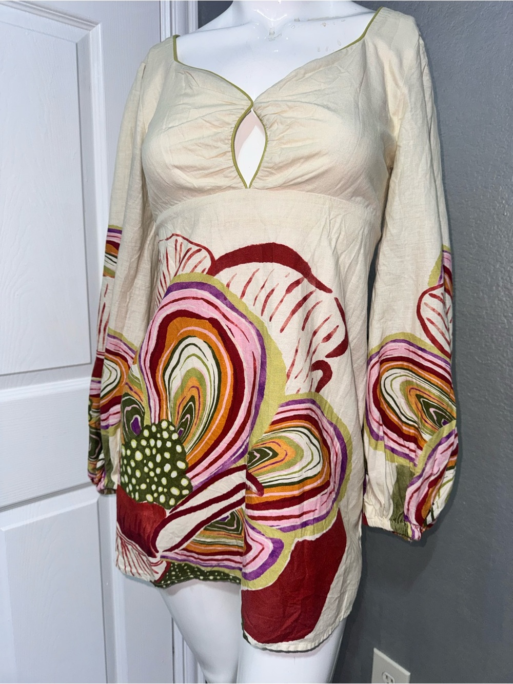 Anthropologie Cream Tunic with Bold Multi-Color Floral Print - Picture 3 of 17